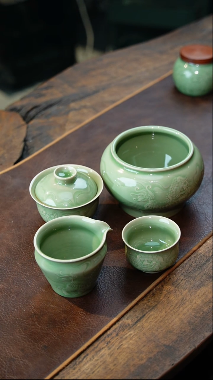 【闪购商品】瓷片廖道剑 狮来运转 五件套