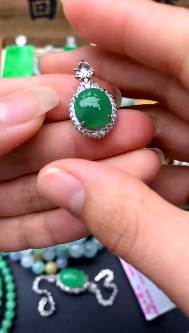 【闪购商品】翡翠颈饰18K金镶嵌253-中国好珍宝