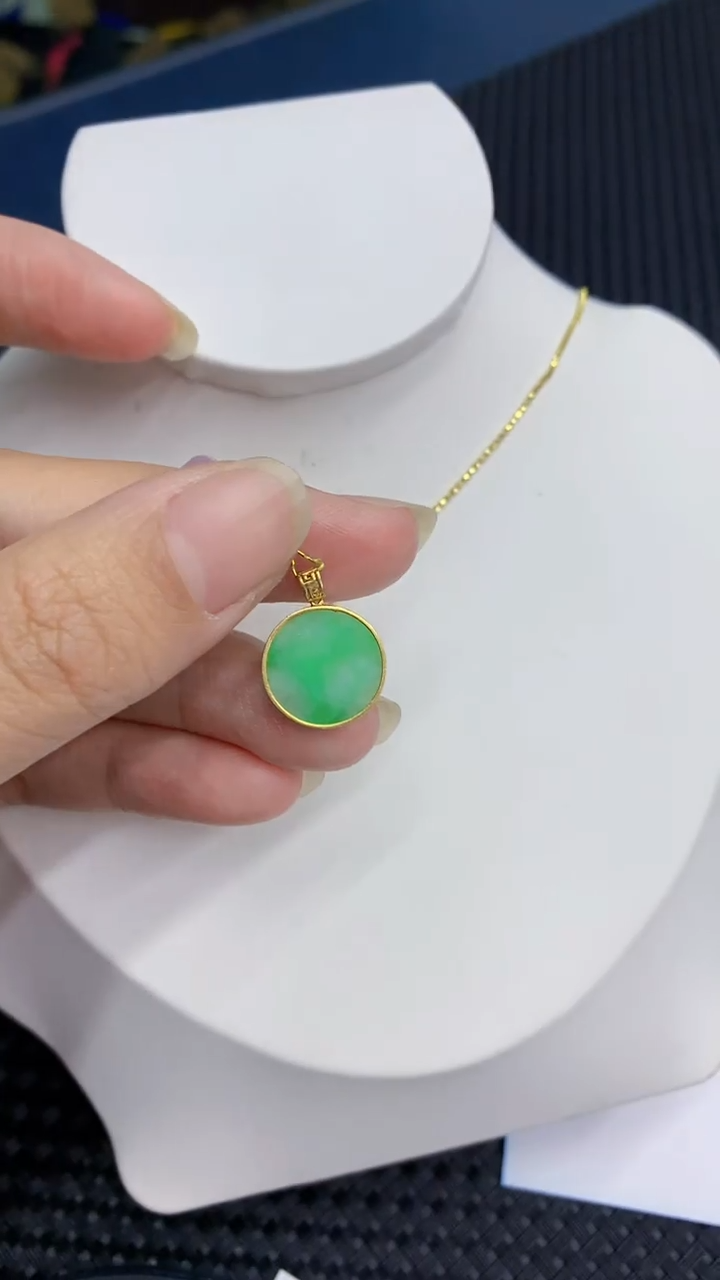 【闪购商品】翡翠颈饰18K金镶嵌            8