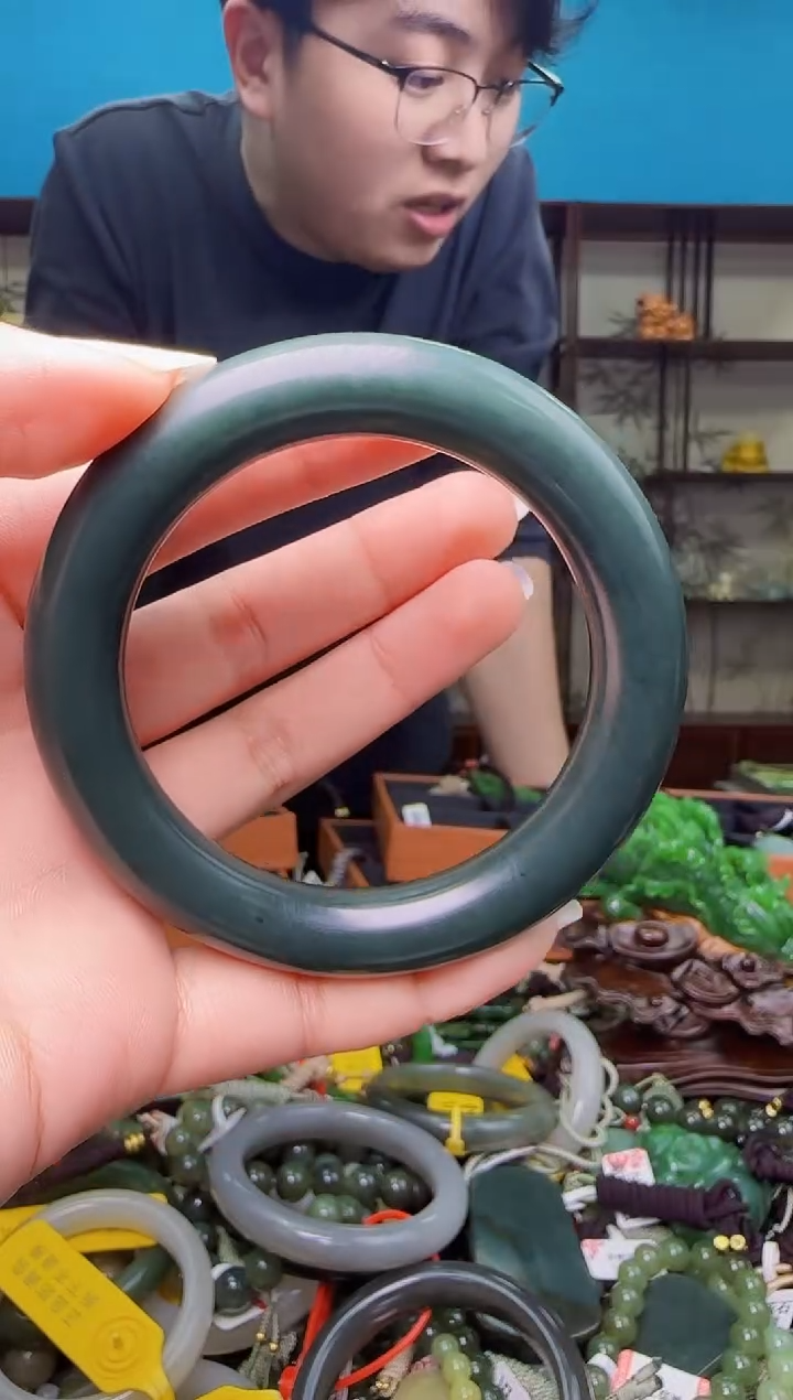 颈饰未镶嵌和田玉57