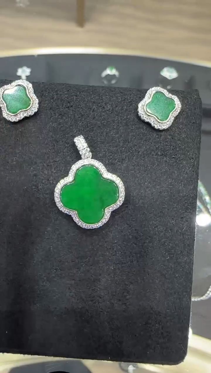 【闪购商品】翡翠吊坠(不含链)银S925镶嵌套装