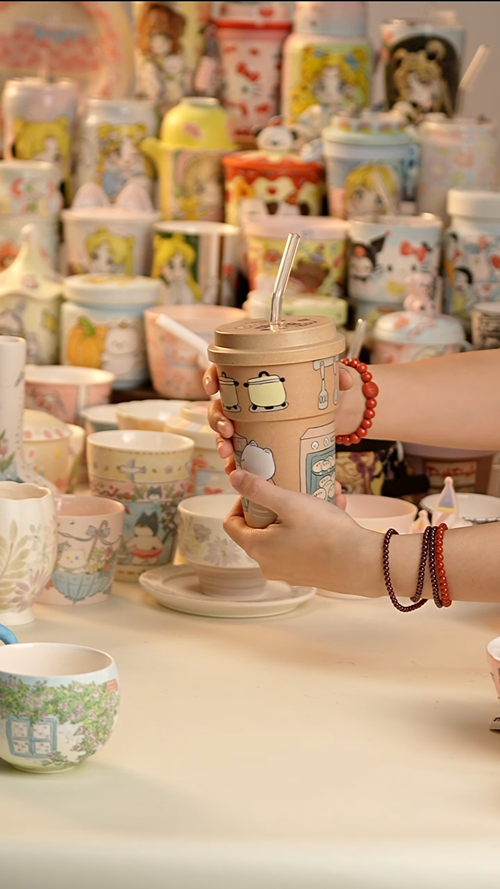 其他景德镇釉下彩手绘设计师款陶瓷