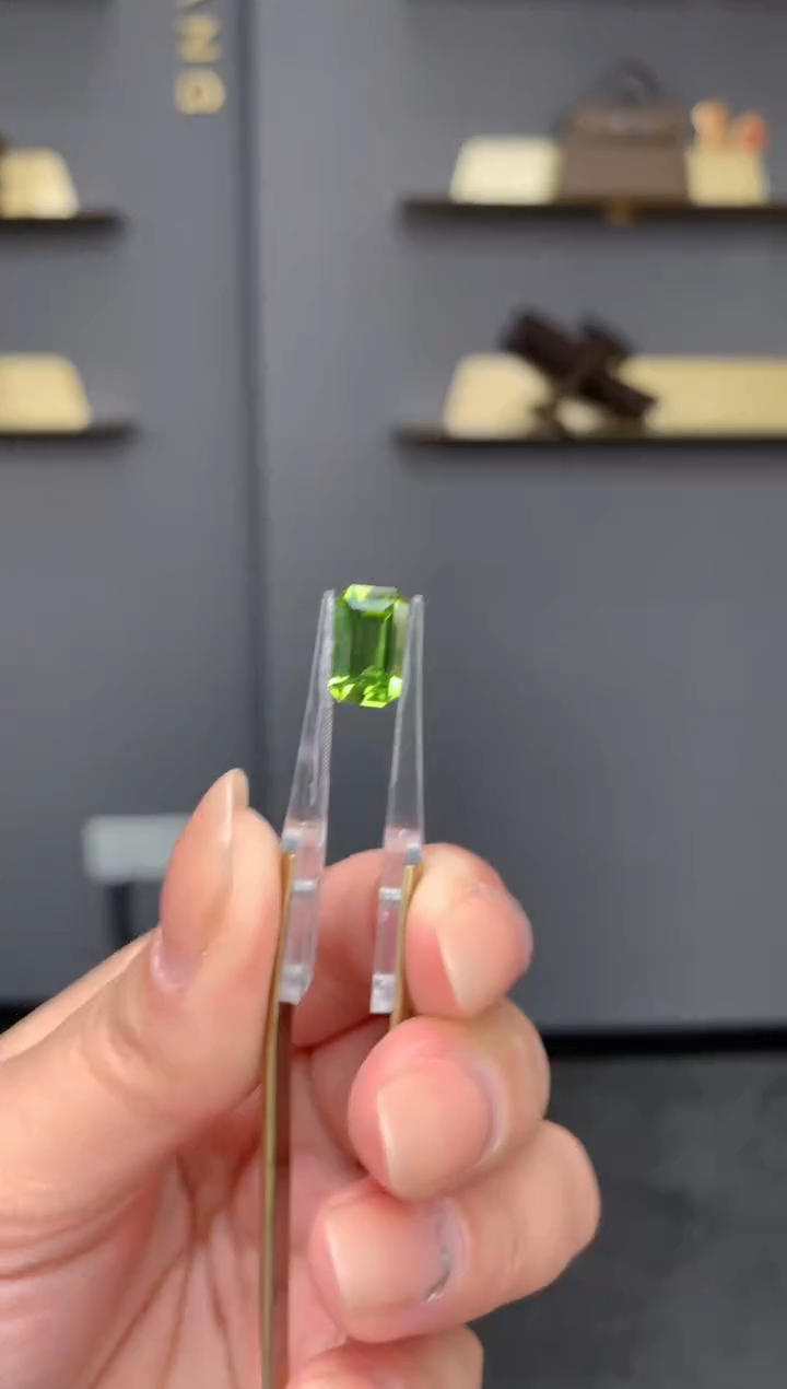 【闪购商品】橄榄石裸石未镶嵌3ct橄榄石