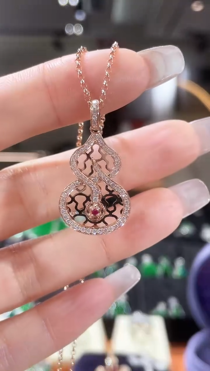 【闪购商品】钻石吊坠(不含链)18K金镶嵌吊坠