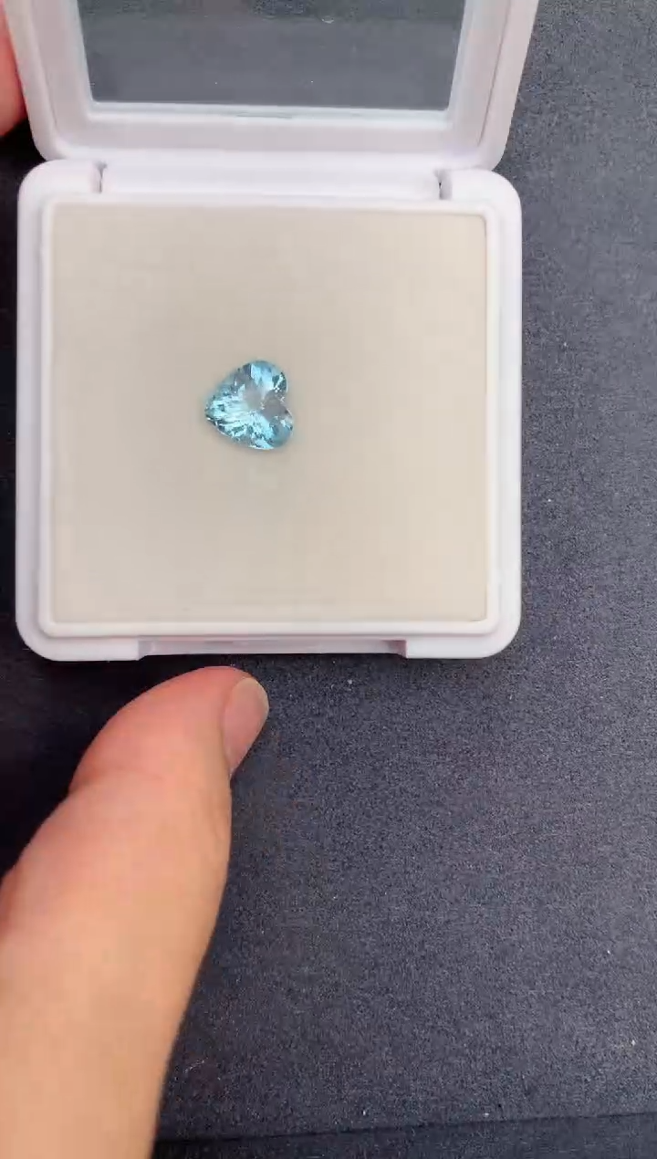 【闪购商品】海蓝宝石裸石未镶嵌2.2ct海蓝宝