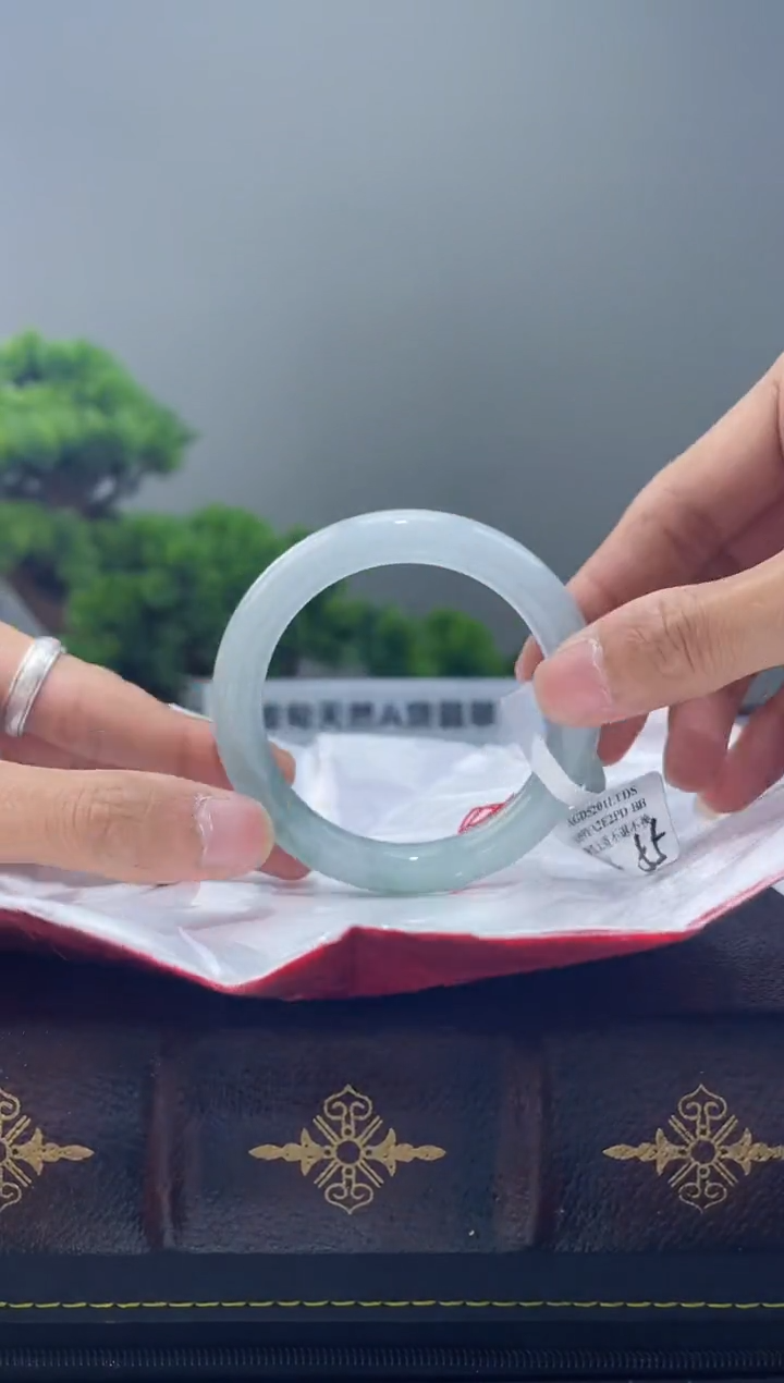 【闪购商品】翡翠手镯未镶嵌20手镯