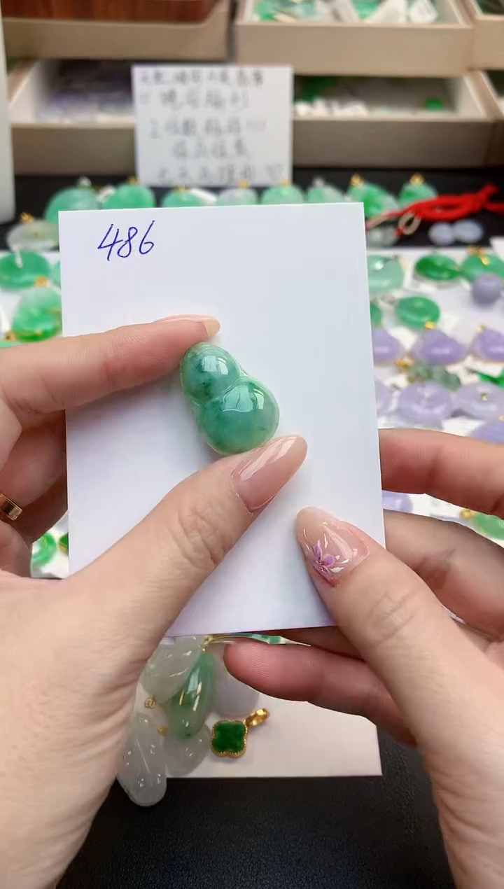 颈饰未镶嵌翡翠天然缅甸A货翡翠