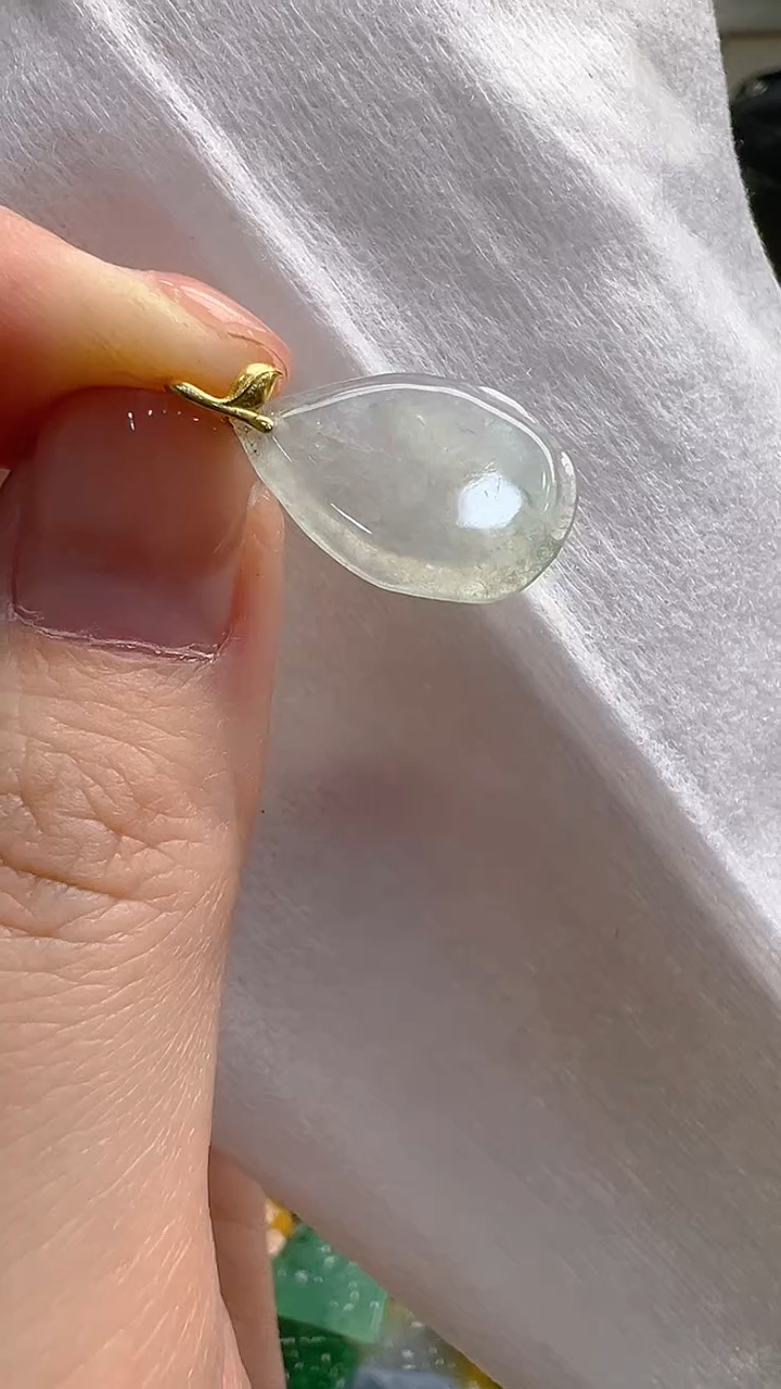 【闪购商品】翡翠吊坠(不含链)18K金镶嵌多样性发货拍一发一