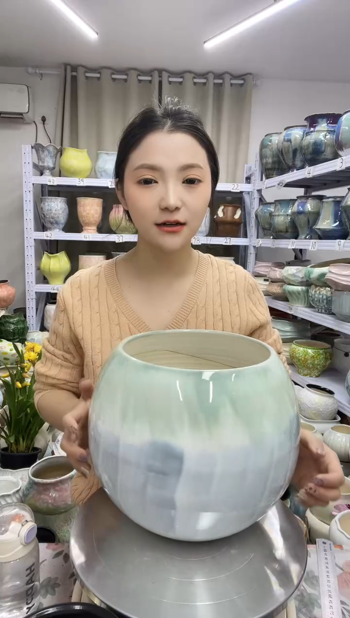 【12.7号】  花盆  高 ：  23  口：19