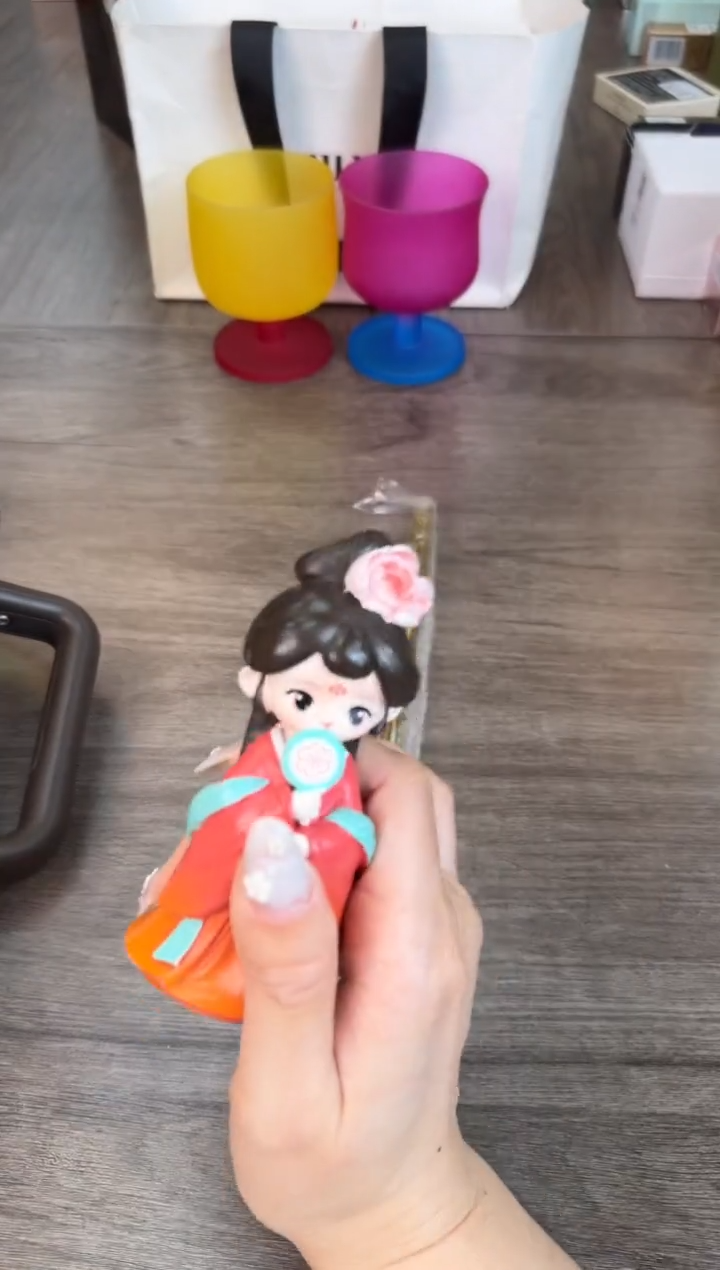 瓷片新号开播漏不停@@CQ136