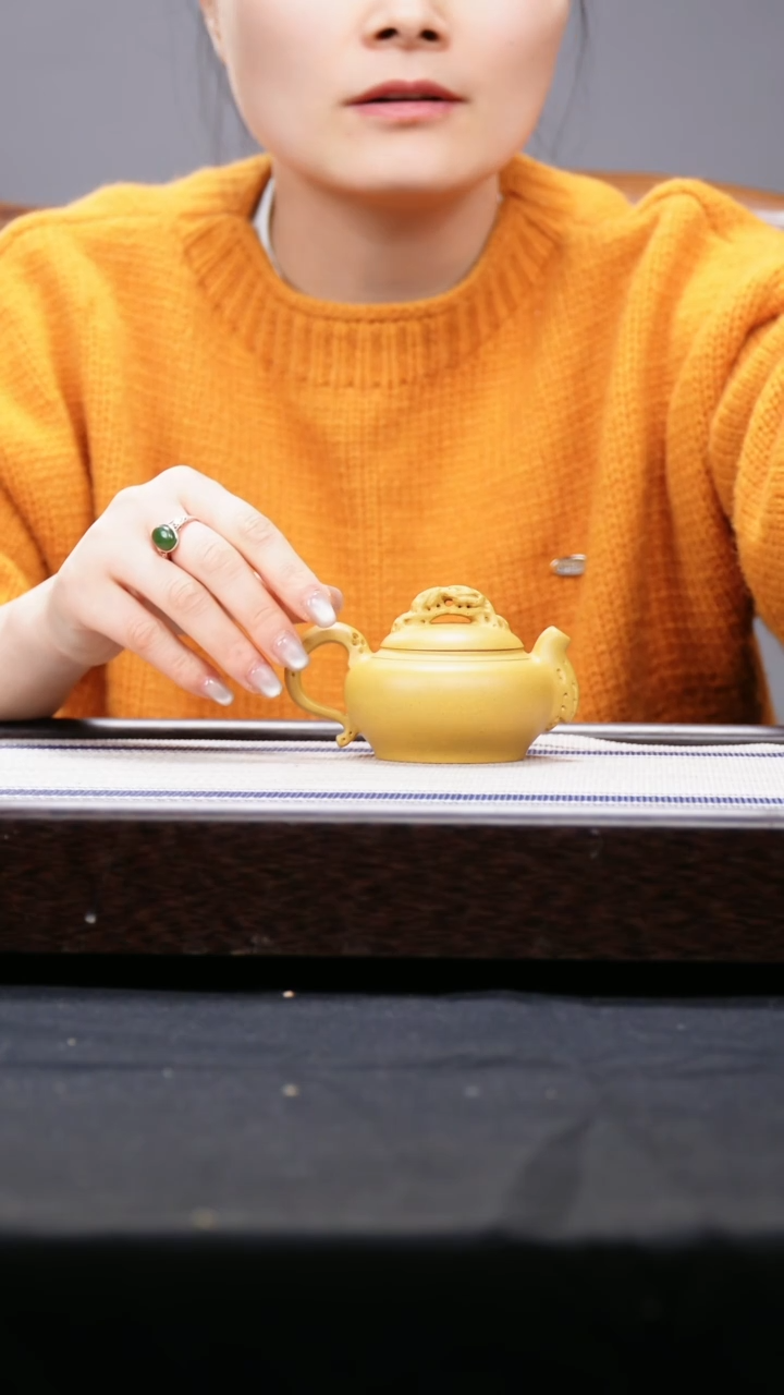 紫砂茶壶云根  黄金段泥