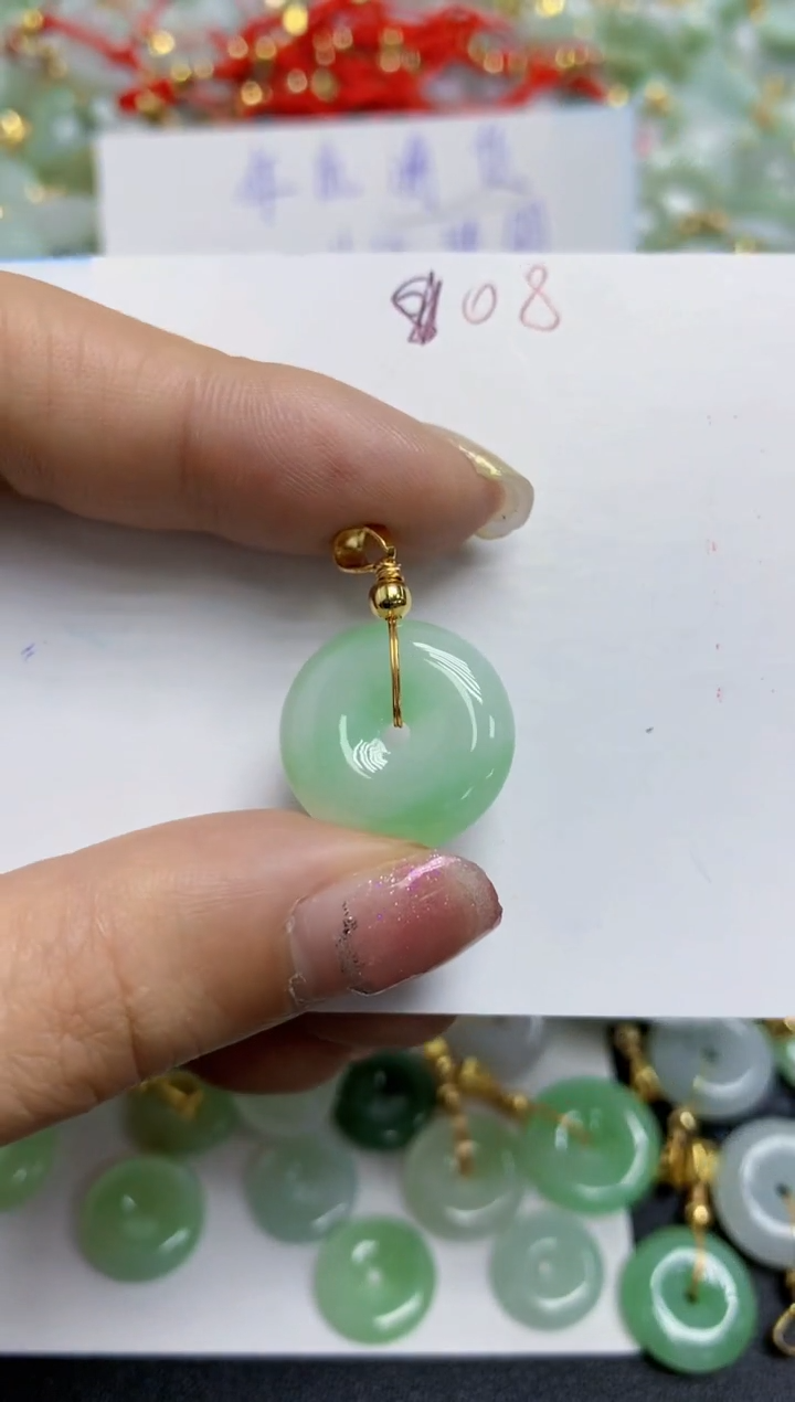【闪购商品】翡翠颈饰合金天然翡翠A货`