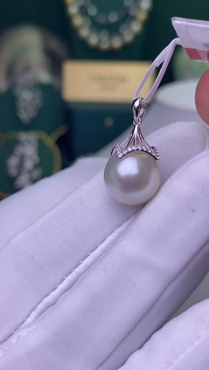 【闪购商品】海水珍珠颈饰18K金镶嵌13