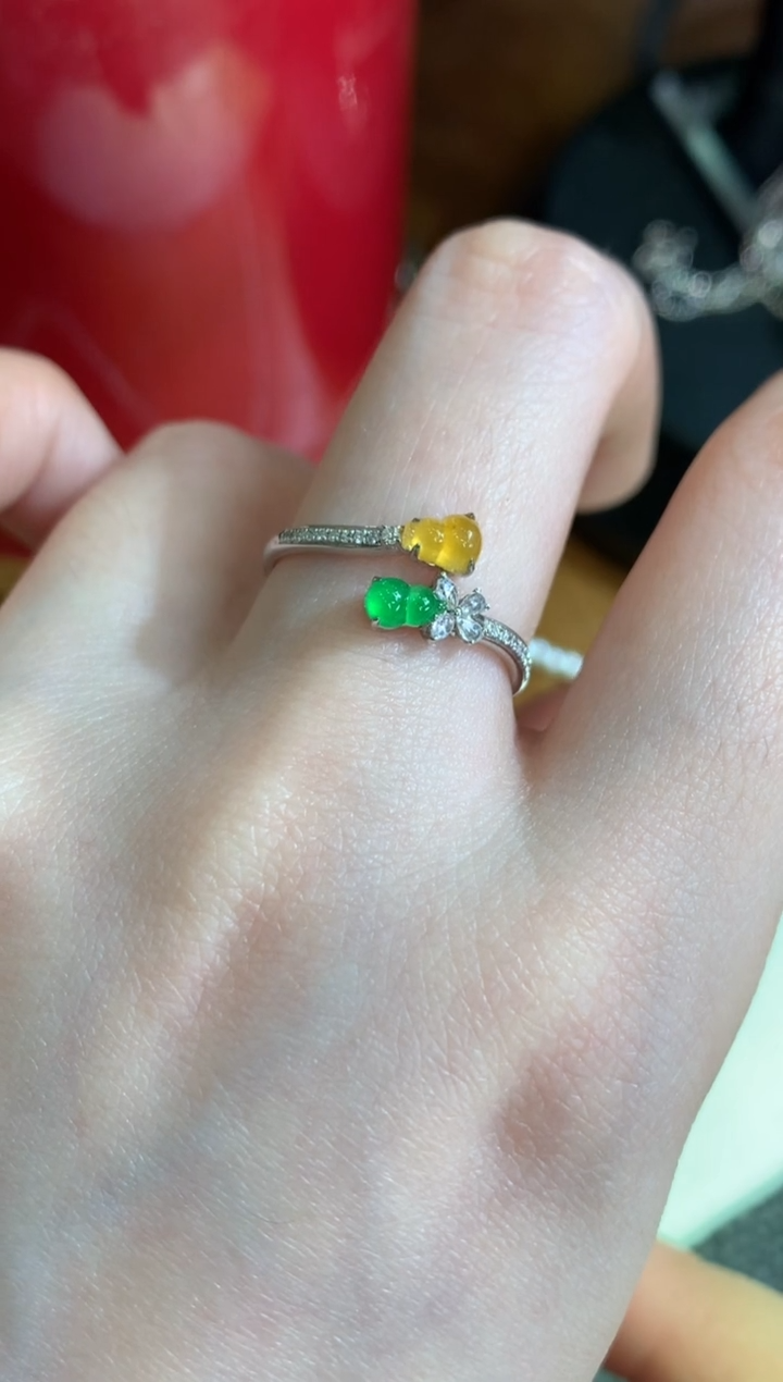 【闪购商品】翡翠戒指18K金镶嵌双葫芦戒指