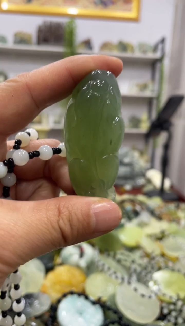 【闪购商品】岫玉吊坠未镶嵌              