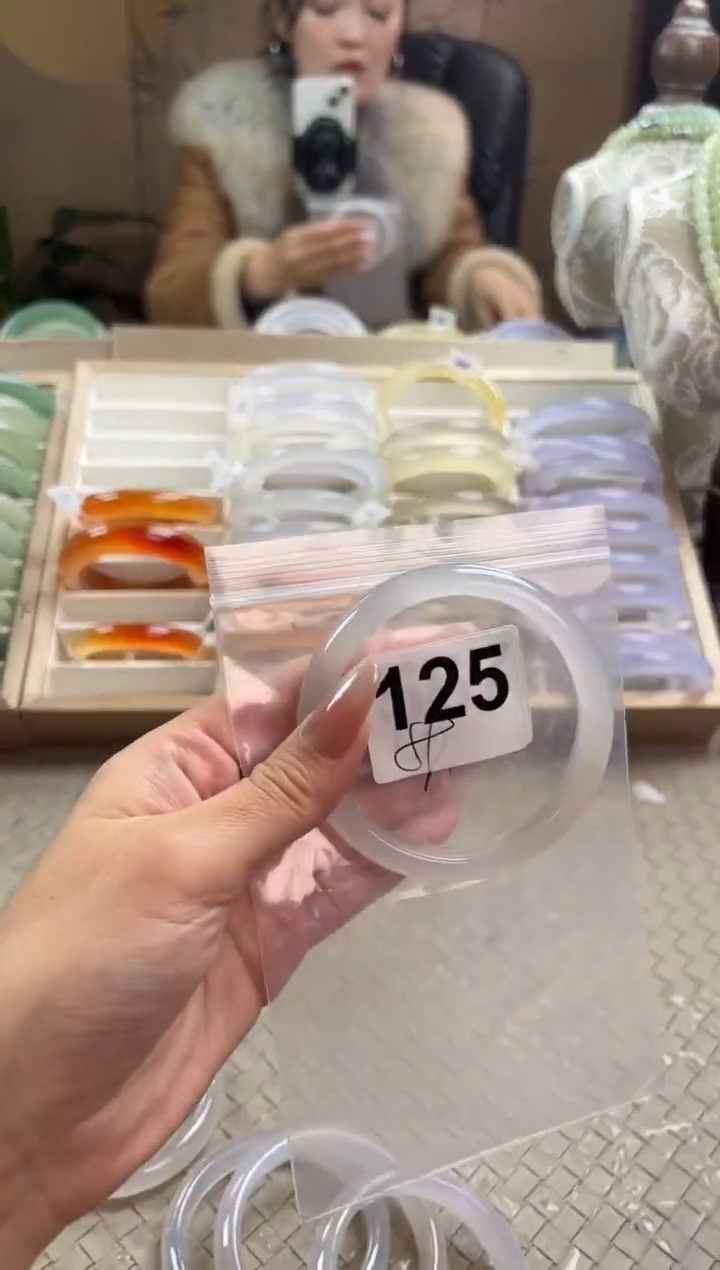 手镯玛瑙/玉髓未镶嵌125