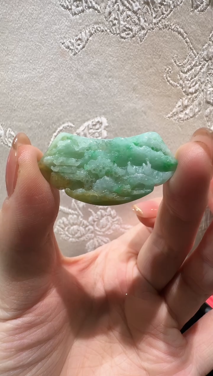 翡翠未镶嵌颈饰国风