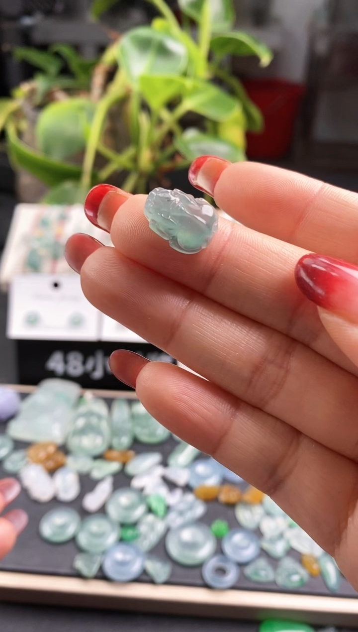 【闪购商品】翡翠散珠貔貅裸石