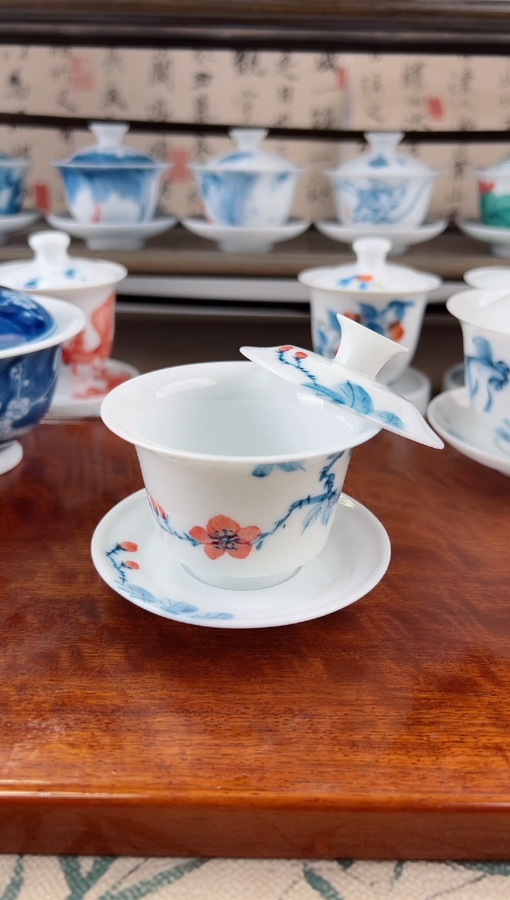 微瑕山茶花三才小马蹄盖碗