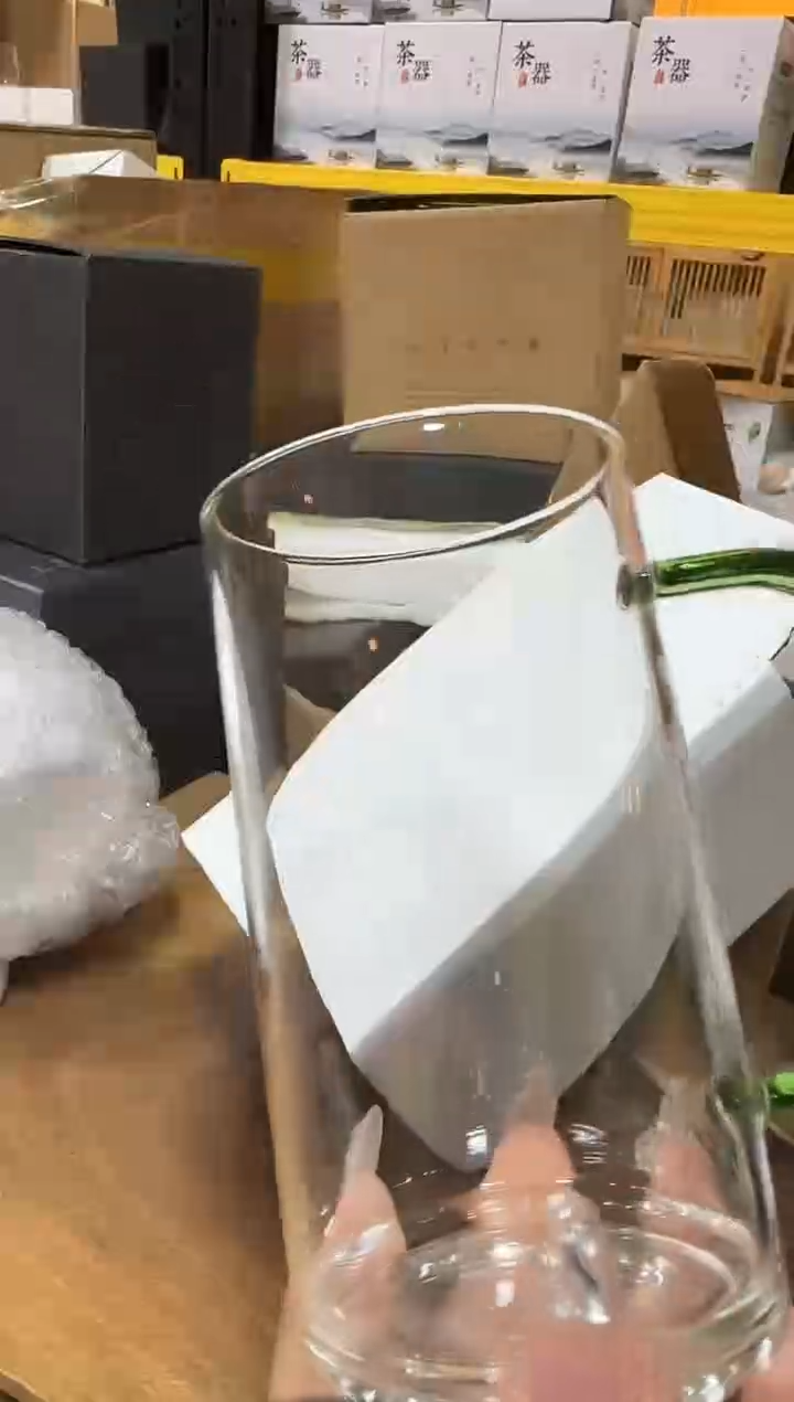【闪购商品】湖绿色大水杯单只145