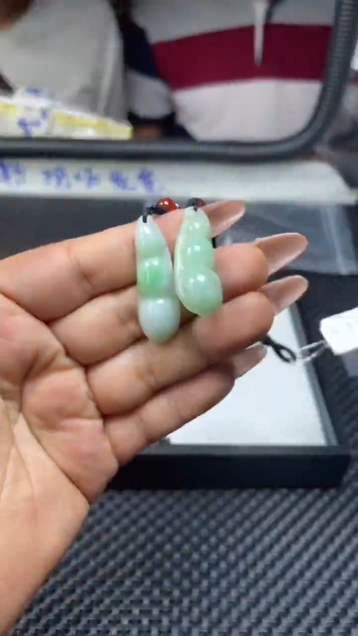 翡翠挂件未镶嵌319