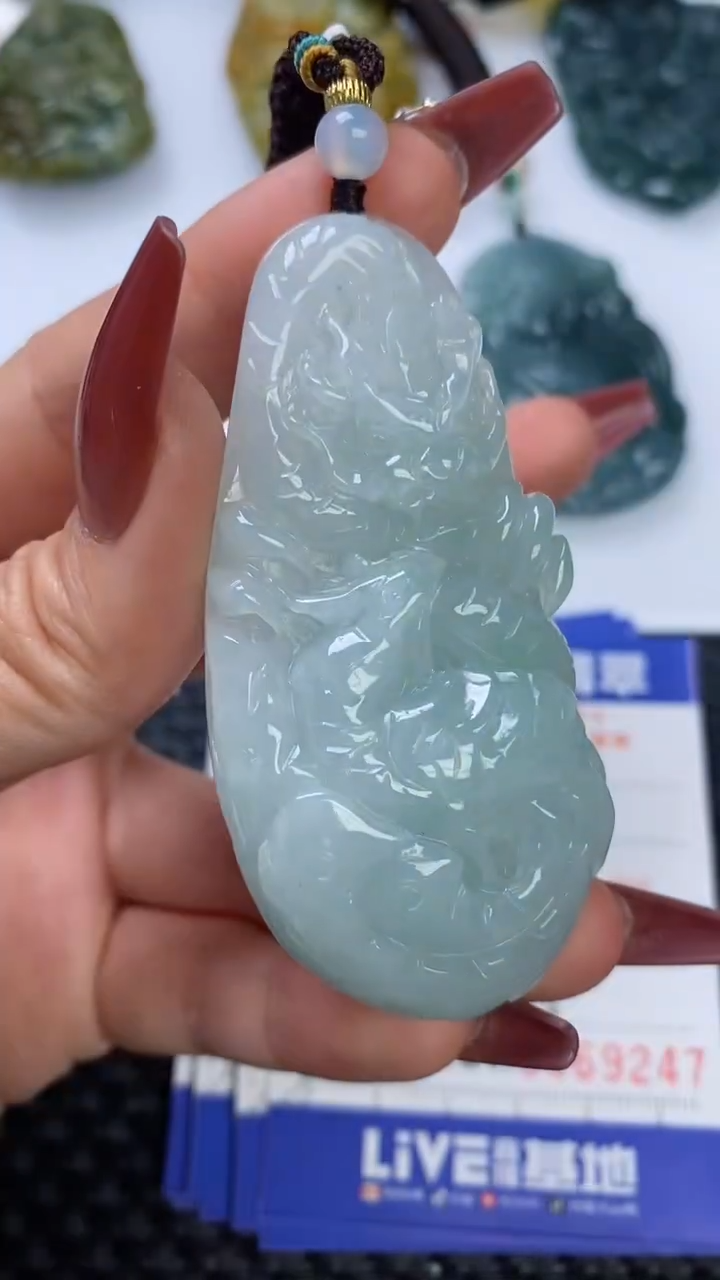 【闪购商品】翡翠颈饰未镶嵌1111111111111111