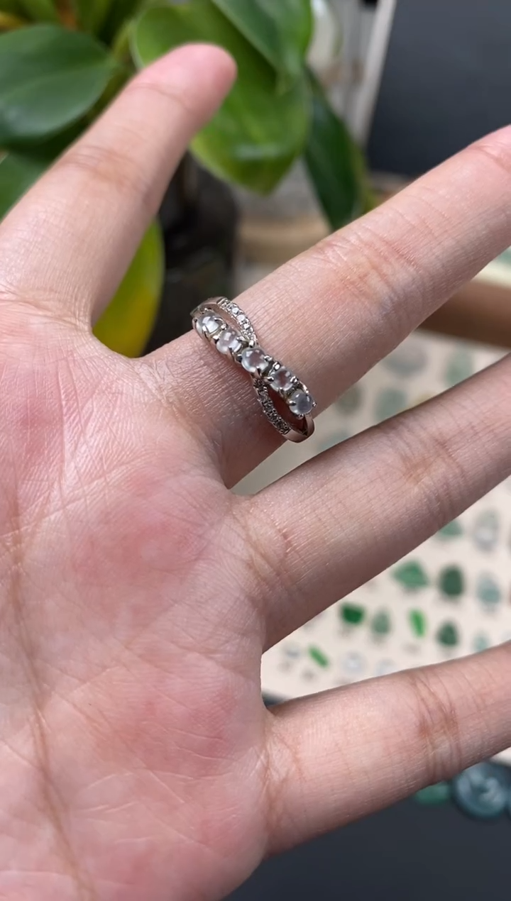 【闪购商品】翡翠颈饰银S925镶嵌翡翠白冰蛋面