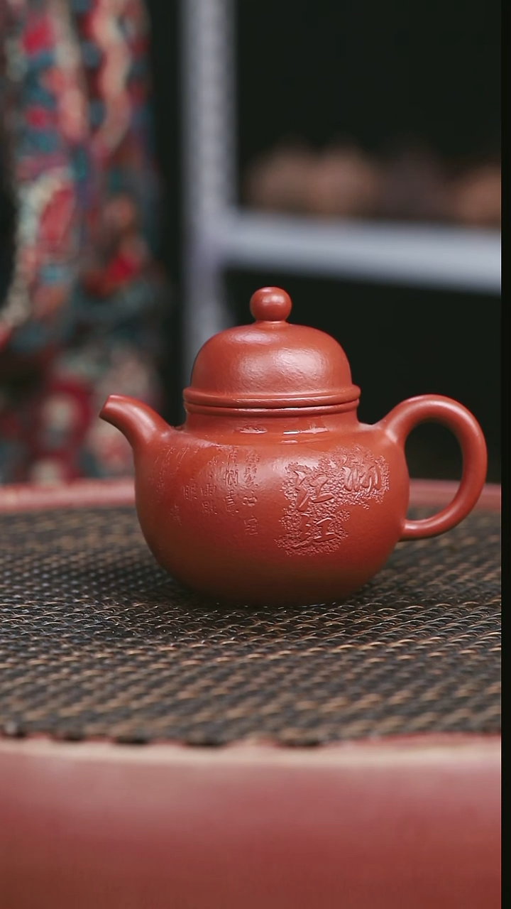 茶壶紫砂全手工朱泥寿珍裰球刻绘