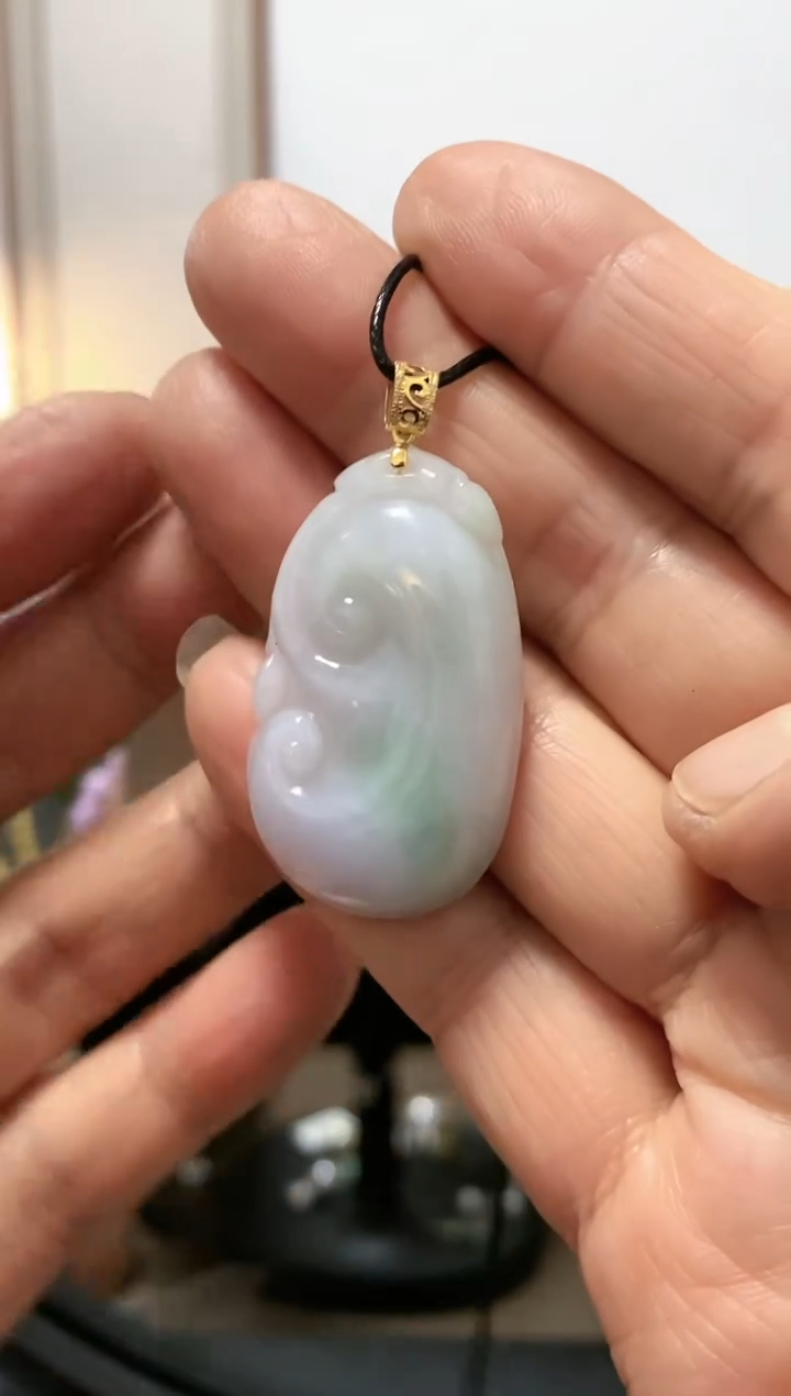 【闪购商品】翡翠颈饰18K金镶嵌吊坠