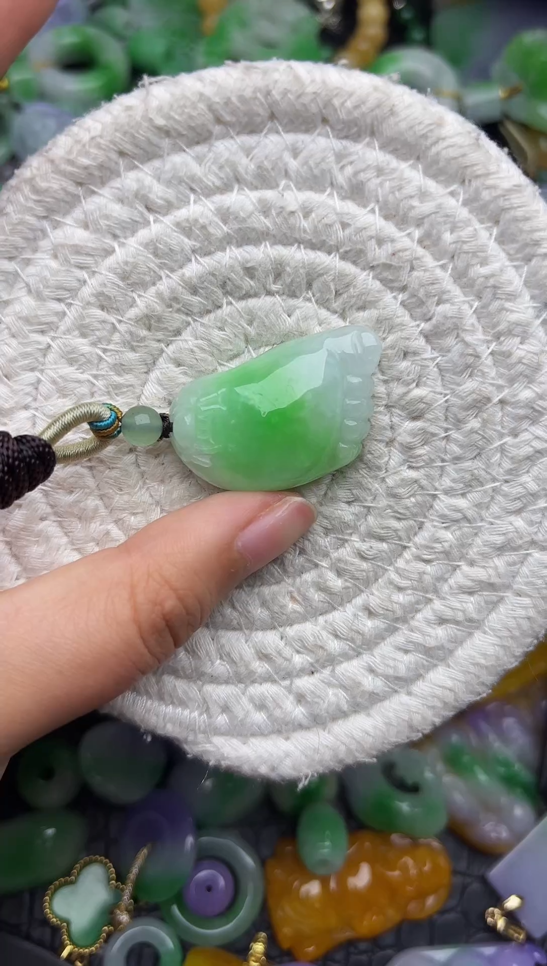 颈饰未镶嵌翡翠缅甸翡翠吊坠