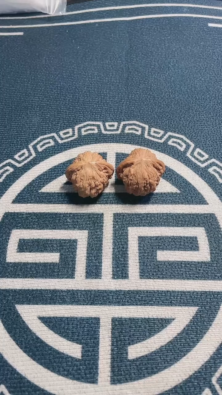 文玩核桃吊坠磨盘28.8