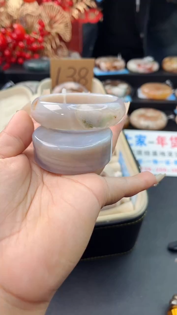 【闪购商品】石英质玉手镯未镶嵌赠送镯心（54圈口）