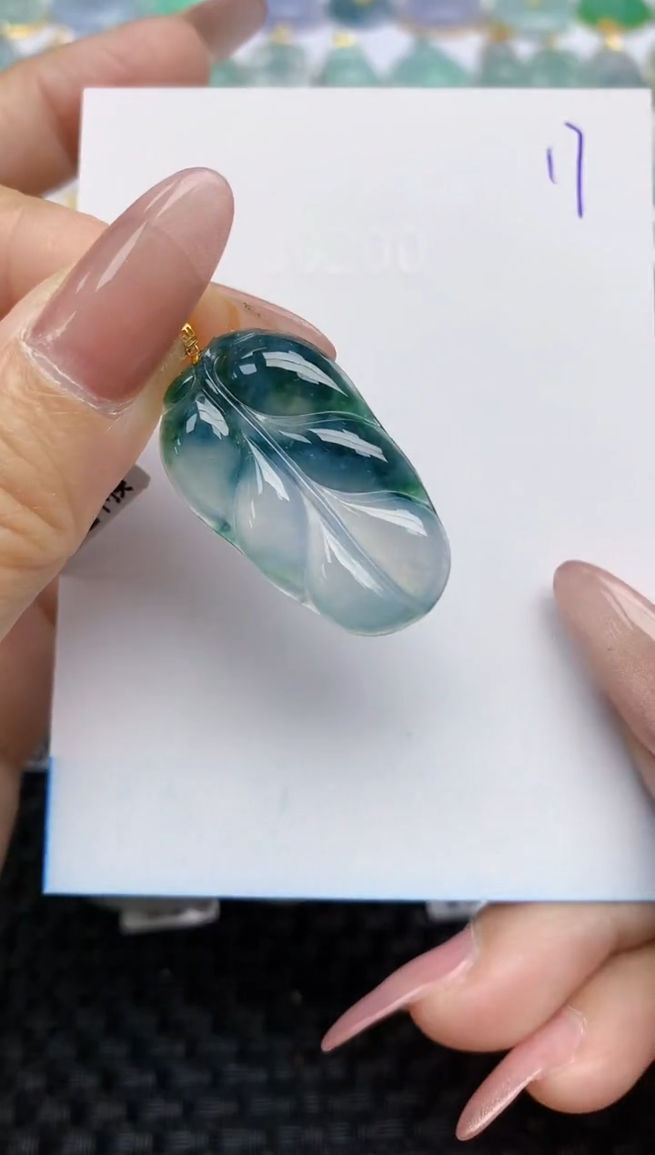 【闪购商品】翡翠颈饰18K金镶嵌天然A货翡翠 17