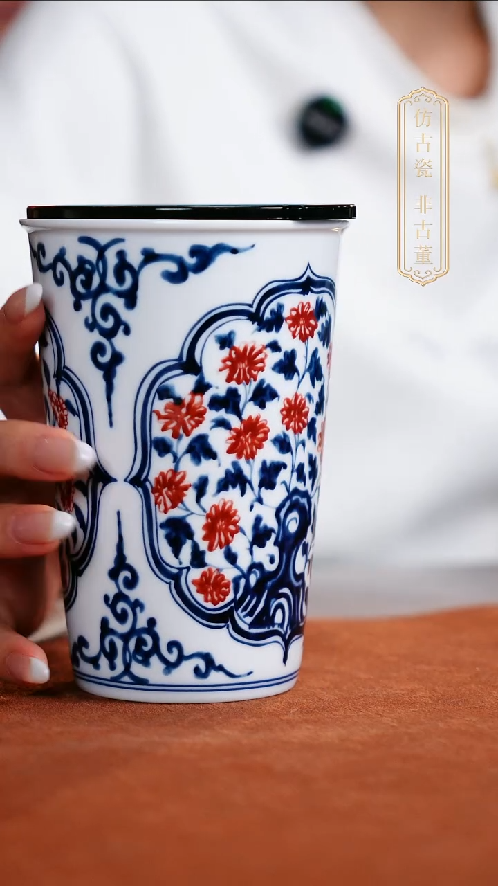 摆件陶皇窑文创青花釉里红花卉纹可乐杯