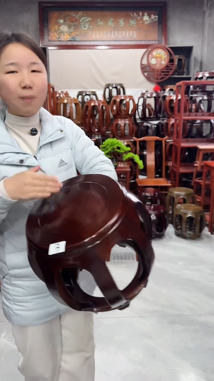 花梨木类家具【微瑕】胡桃色小号鼓凳3号