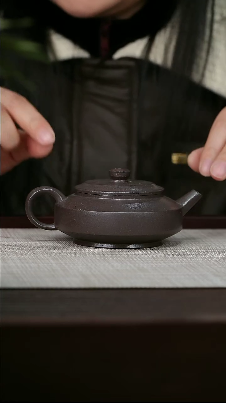 【闪购商品】宜兴原矿紫砂壶茶壶160C