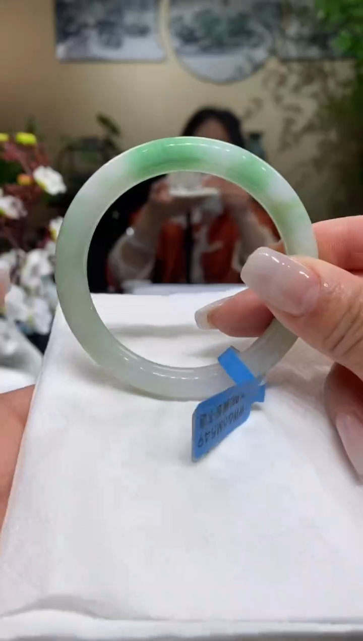 【闪购商品】翡翠手镯未镶嵌翡翠54-55