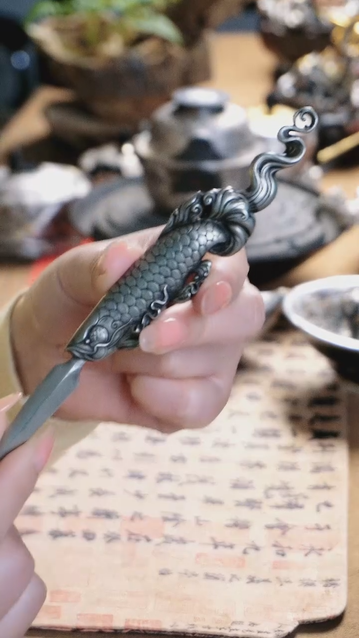 【闪购商品】复古白铜银色龙鱼设计