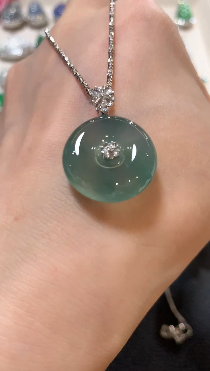 吊坠(不含链)18K金镶嵌翡翠z148  