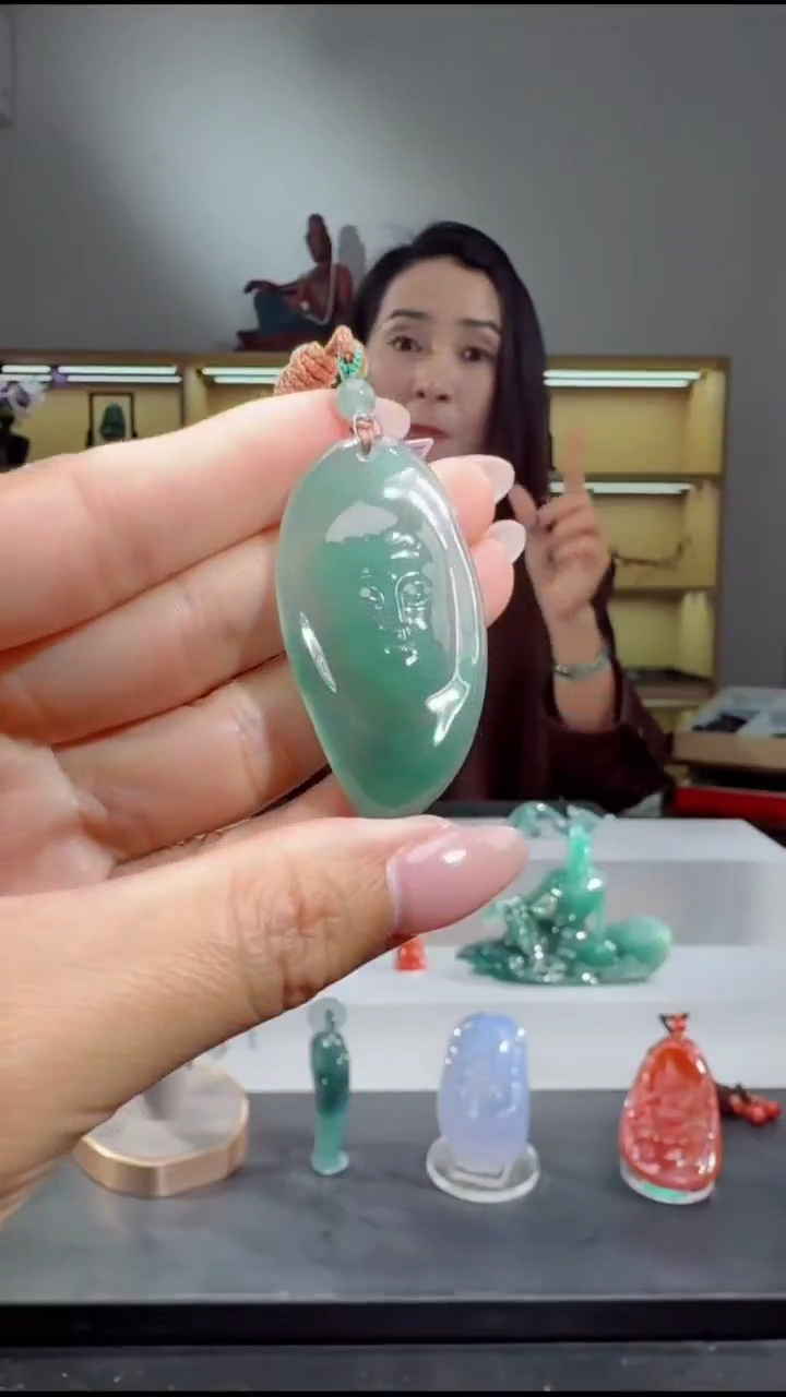 吊坠(不含链)未镶嵌翡翠观音（多样性发其一）