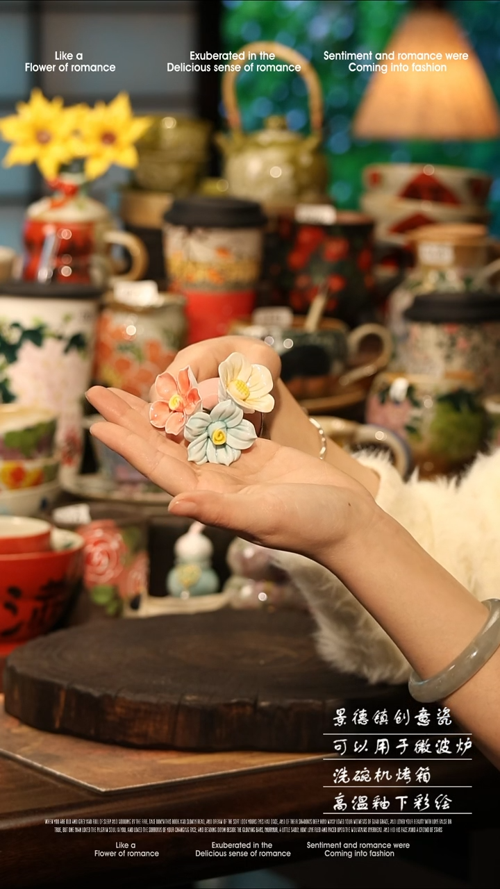 陶瓷随机三朵景德镇高温釉下彩手工手绘款式