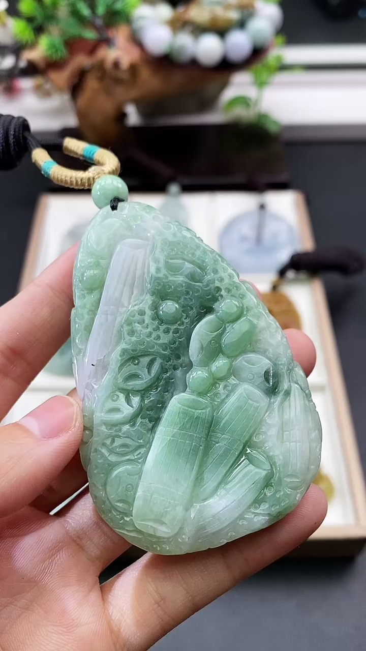 颈饰未镶嵌翡翠天然缅甸A货翡翠