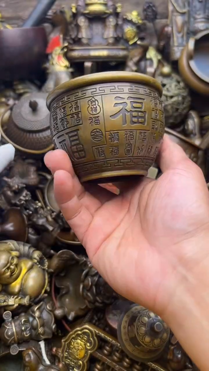 精美铜器，点击下单