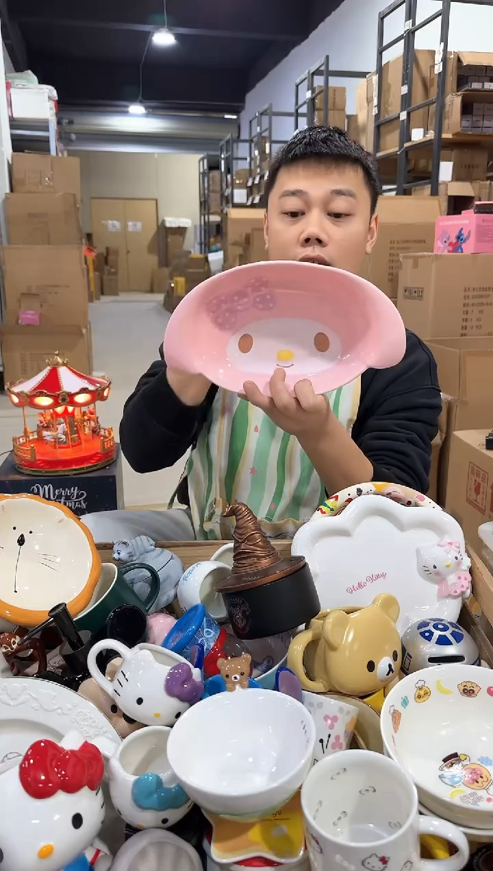 瓷片B款大号美乐蒂深碗