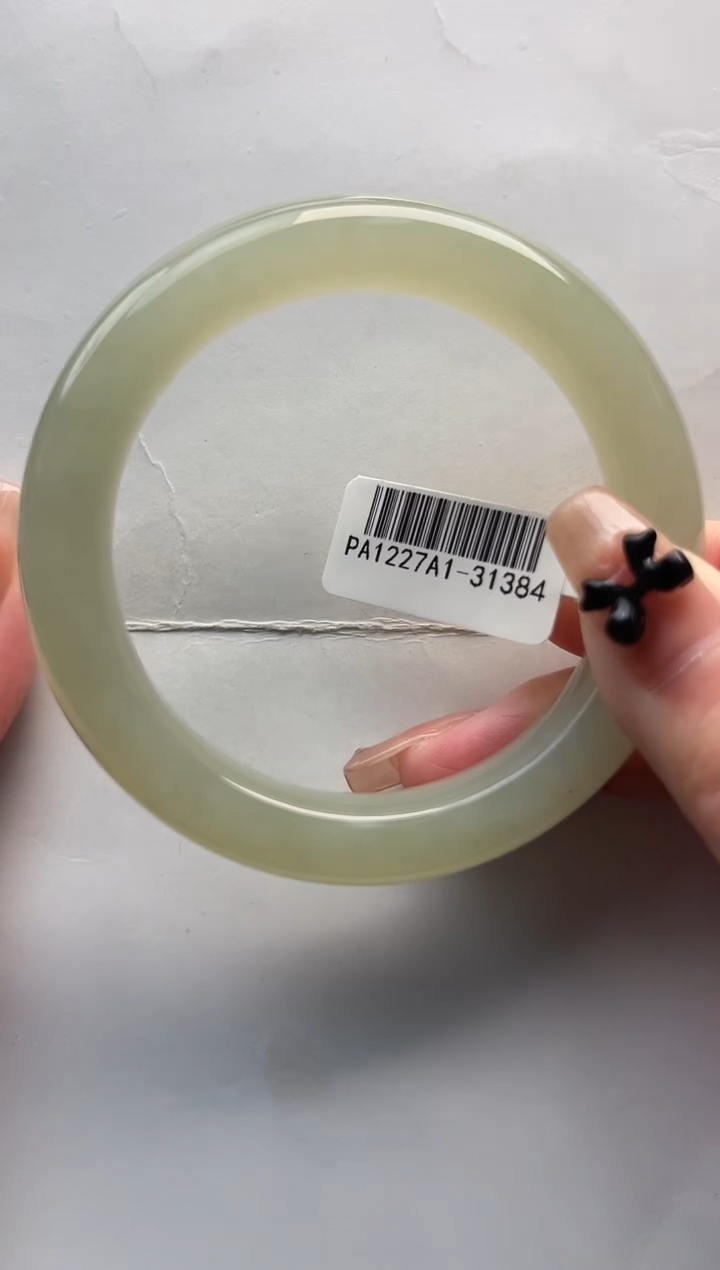 【闪购商品】和田玉手镯未镶嵌54+