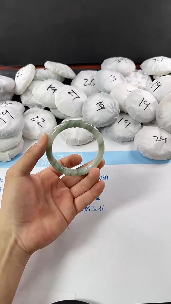 未镶嵌手镯石英质玉多样性发货L8