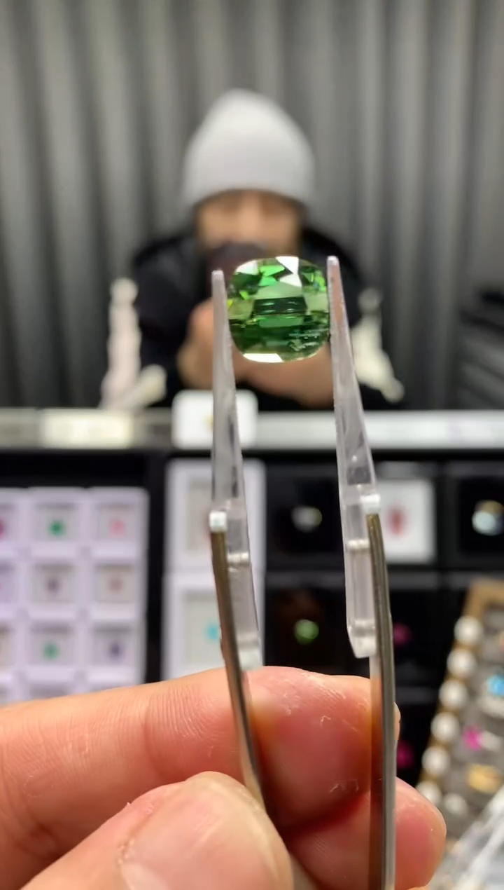 【闪购商品】碧玺裸石未镶嵌4.9ct 25