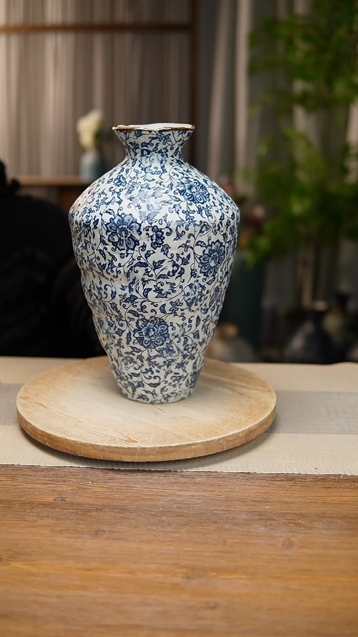 【闪购商品】陶瓷   花器青花瓷缠枝莲高脚