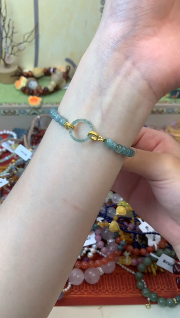 手饰翡翠未镶嵌128