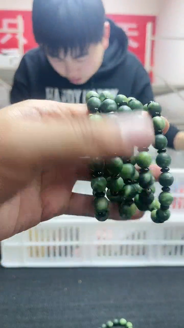 【闪购商品】硅化珊瑚手链未镶嵌精美手串71